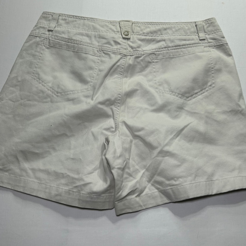 Dockers Women Khaki Chino Shorts Light Beige Stone Cotton Size 12 4.5 Inseam - Picture 6 of 9